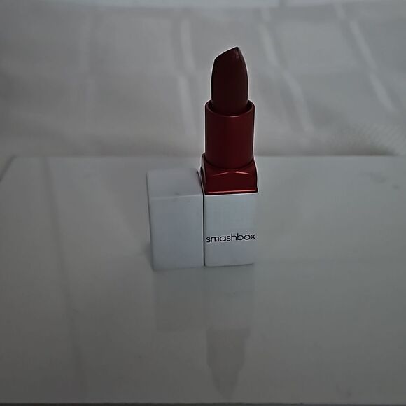 Smashbox lipstick Disorderly Burgundy - Picture 4 of 16
